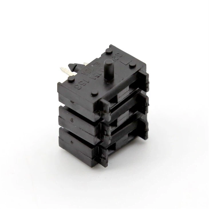 PCB Mount Mini Blade Fuse Holder